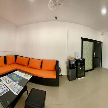 Dudu'S Hostel Тау Экстерьер фото