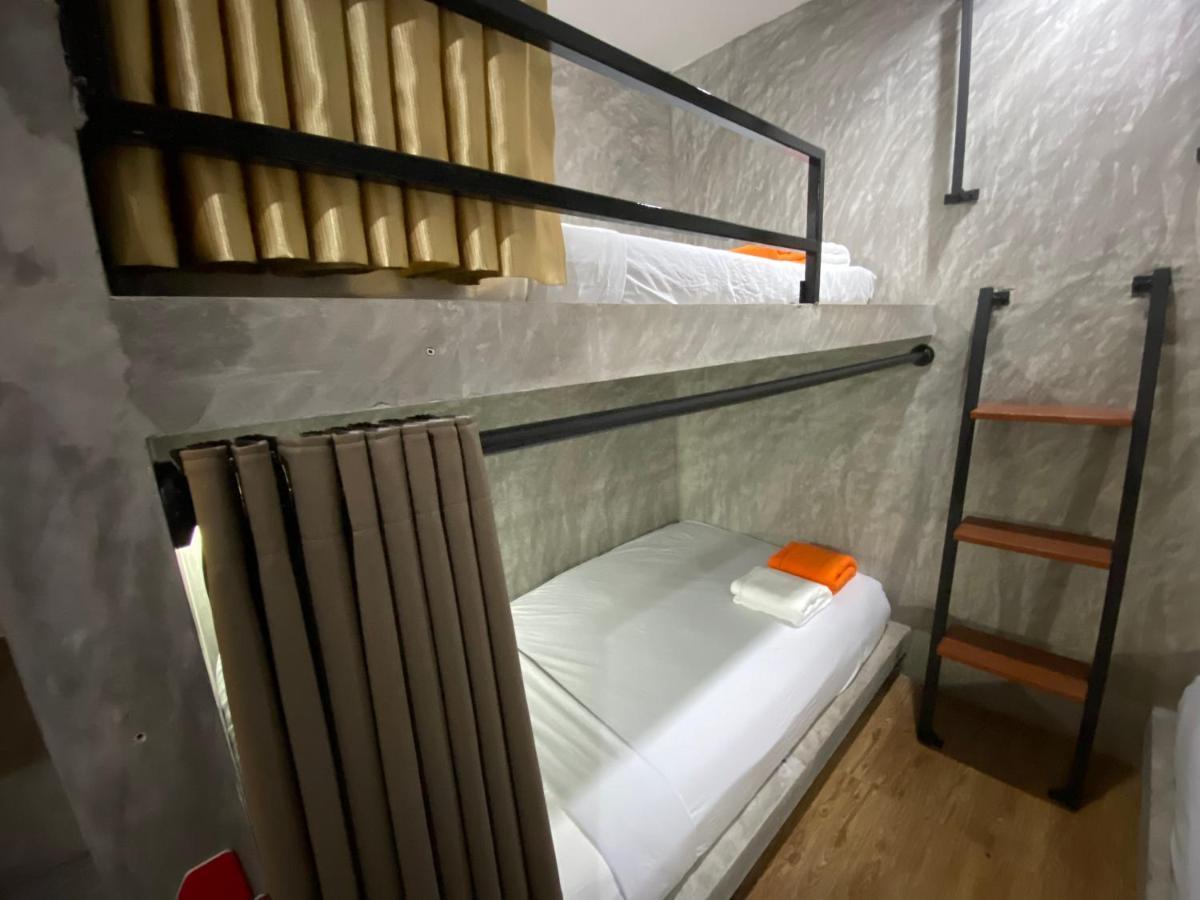 Dudu'S Hostel Тау Экстерьер фото